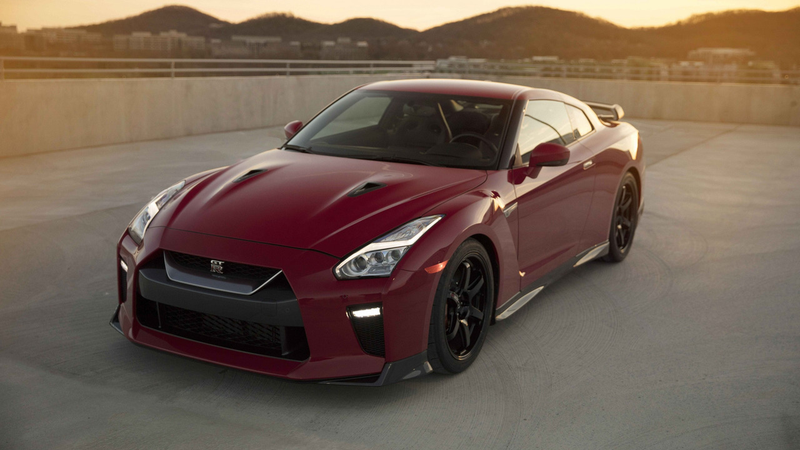 Illustration for article titled The 2017 Nissan GT-R Track Edition Is Somehow Still A Great Deal At $128,000